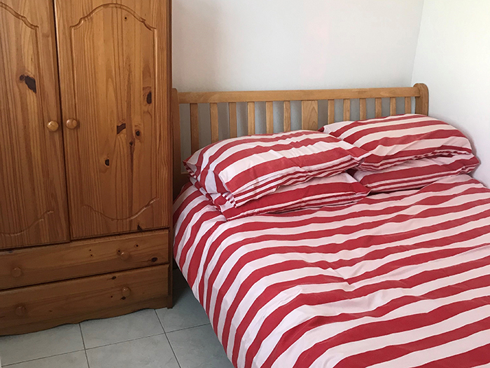 Privately owned holiday chalet to let on Carmarthen Bay Holiday Park