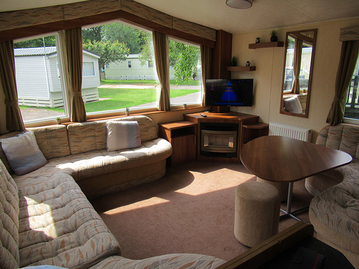 Well equipped holiday caravan in a quiet culdesac at Forest Edge Holiday Park in Ringwood
