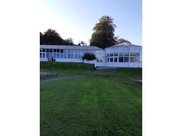 Lovely & very modern holiday chalet to let on Bideford Bay Holiday Park, Devon.
