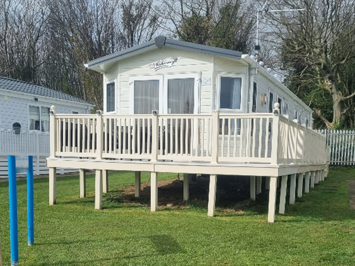3 Bedroom Double Glazed Central Heated Holiday Caravan For Hire On
